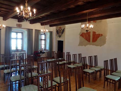 Erbovní sál a zámecké fasády
