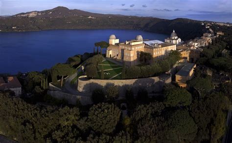 papezsky palac castel gandolfo architektura