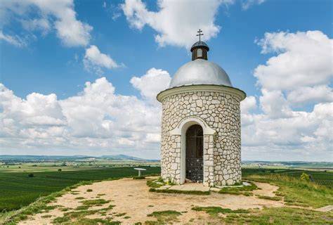 krajina pramene a kaple Na Planinách