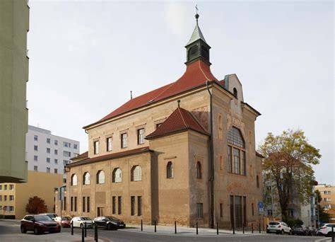 kostel-sv-anny-bozetice-architektura