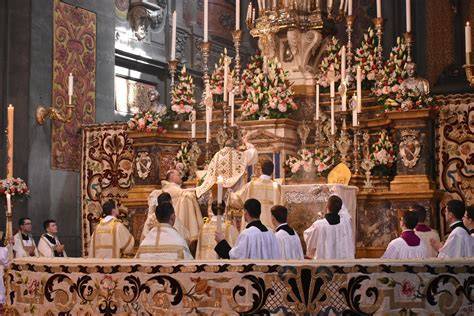 Latin liturgy and roman rite overview (infographic)