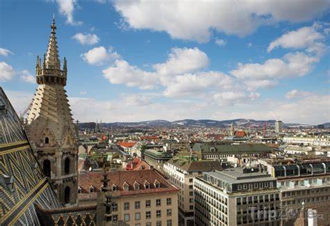 Vizuální panoráma katedrály a věží