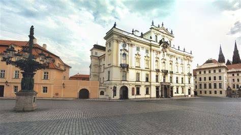 architektonické fasády arcibiskupského paláce