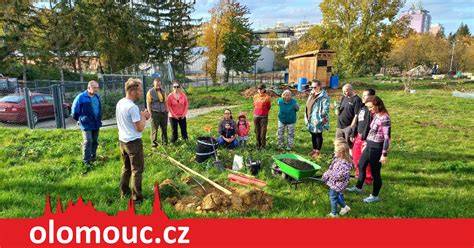Komunitní zahrada a setkání na Parkáně