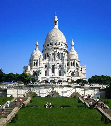 Pařížská bazilika Sacré-Cœur - architektura a vyhlídky