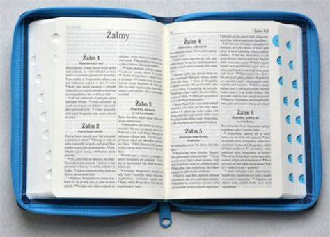 kapesní vydání Bible a XL verze