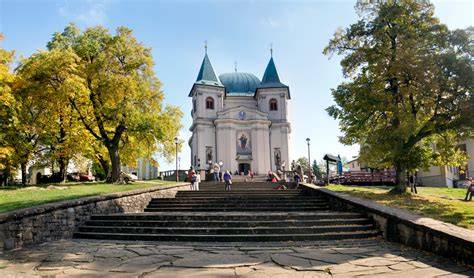 hostyn bazilika panorama a schody