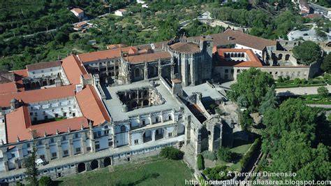 Historická panorama Convento de Cristo a templářských staveb