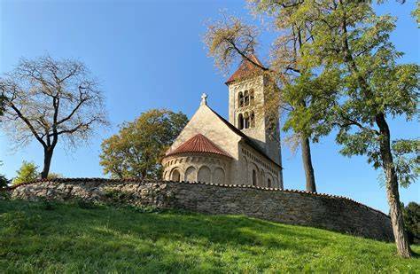 Kostel sv. Jakuba výzdoba a oltáře