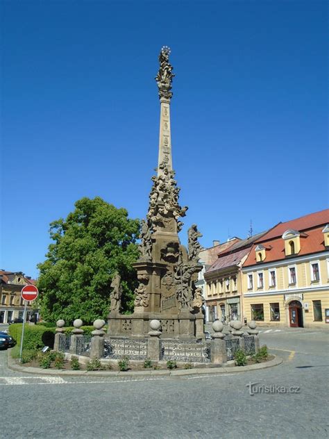 Mariánský sloup - široká pohledová kompozice