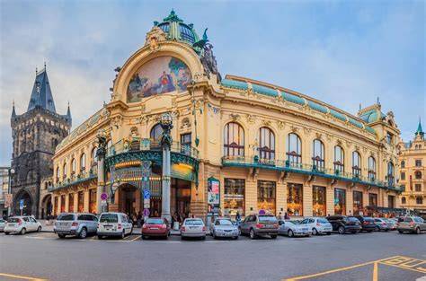 Secesní architektura Pražské čtvrti a Augustiniánský dům