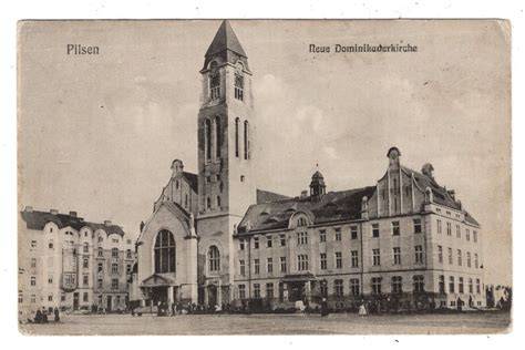 Kostel a historické náměstí Bernartic